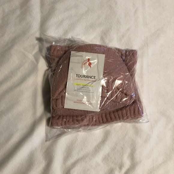 Tourance Hat and Neck warmer - Picture 2 of 3